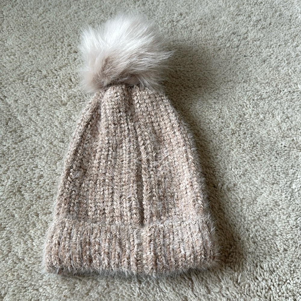 New Look Pom Pom Beanie